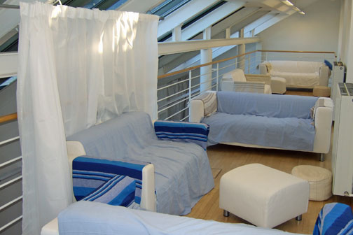 galerie-mit-sofas.jpg